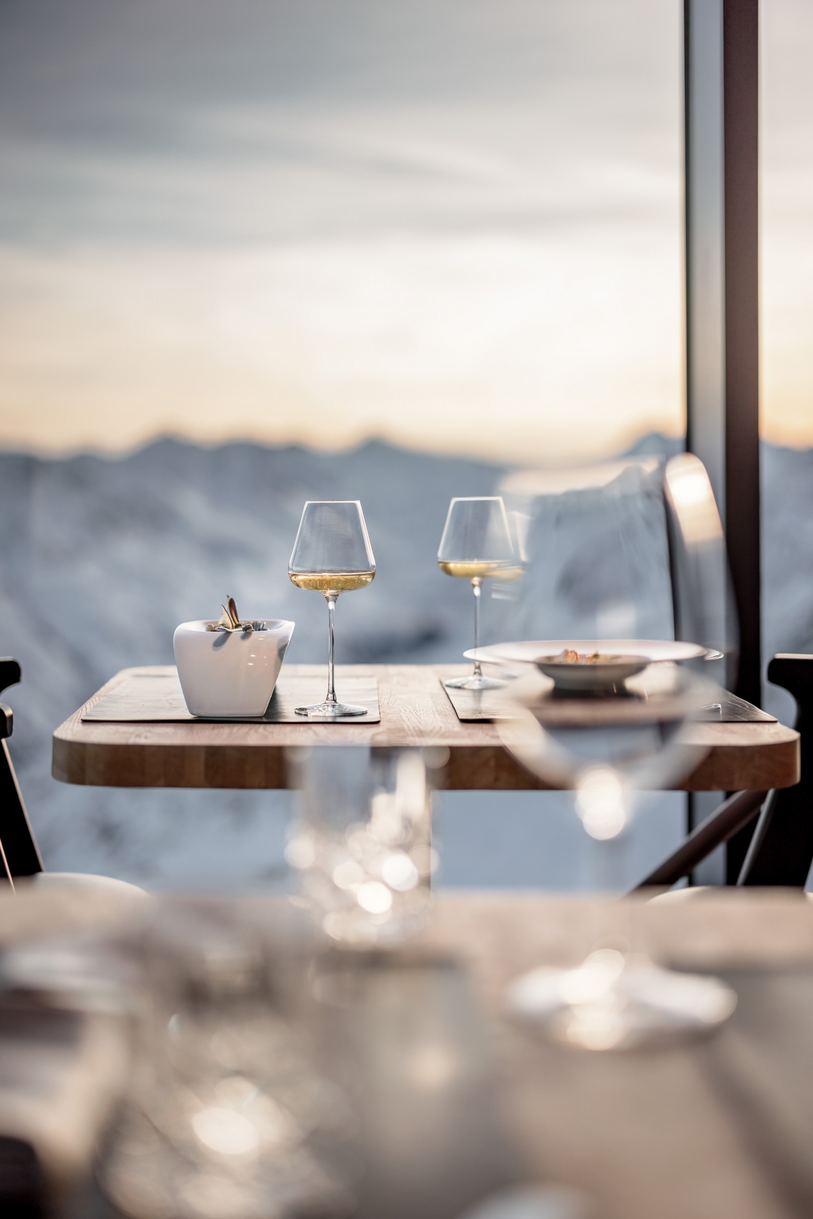 Aussicht auf die Berge – ice Q in Sölden Aussicht auf die Berge – ice Q in Sölden