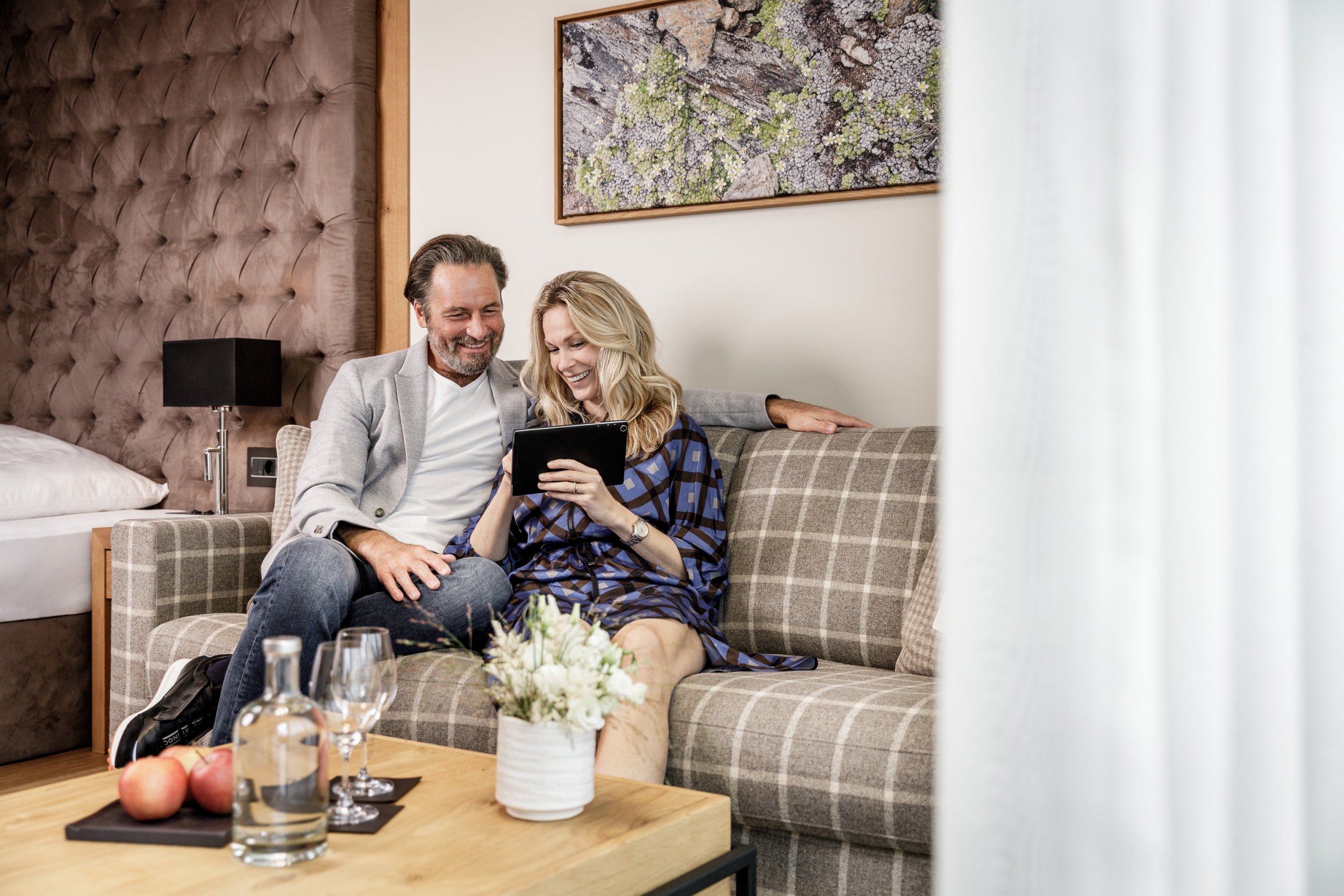 Hotelinfos am Tablet im Hotel Das Central Sölden Hotelinfos am Tablet im Hotel Das Central Sölden