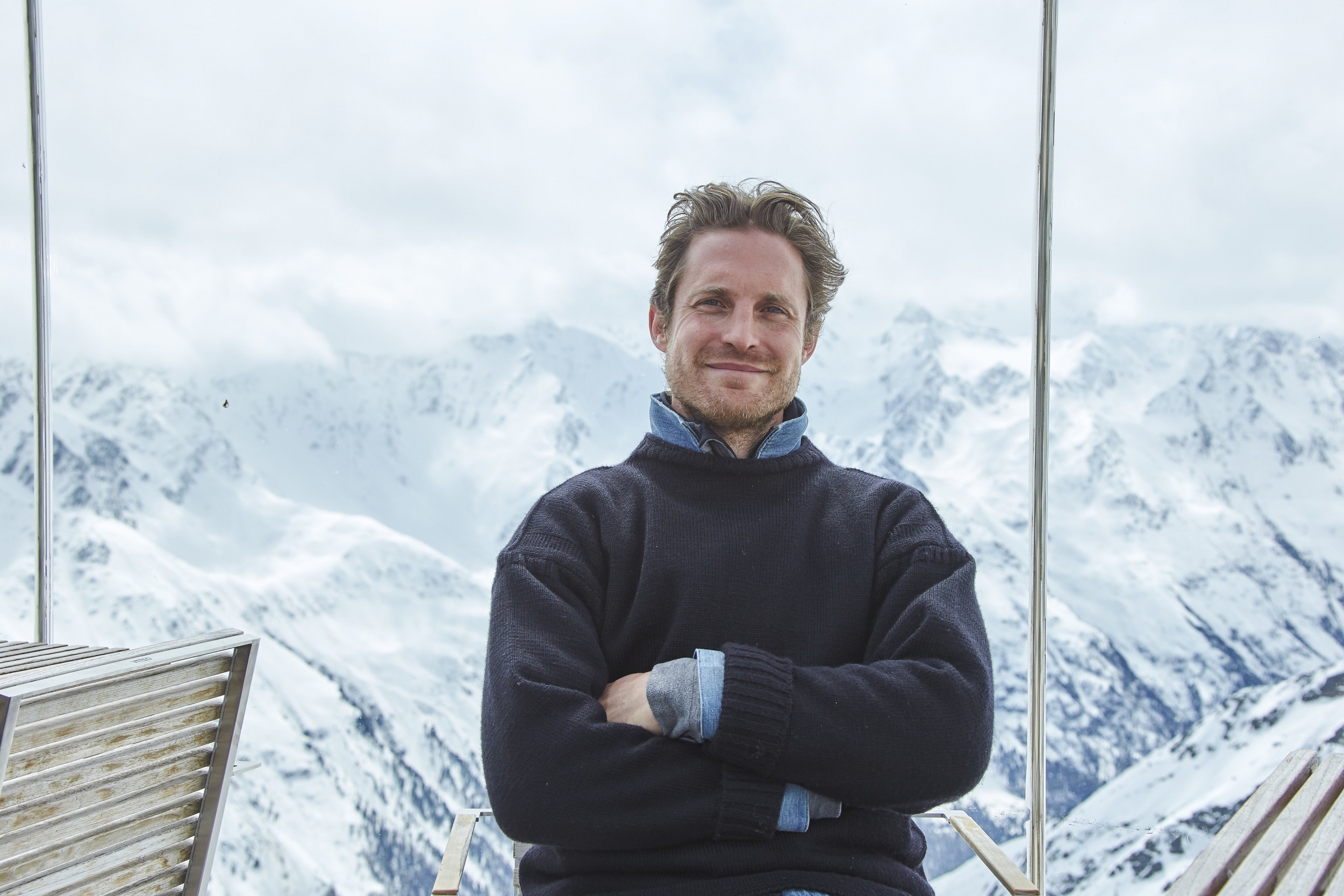 Neal Callow – 007 ELEMENTS