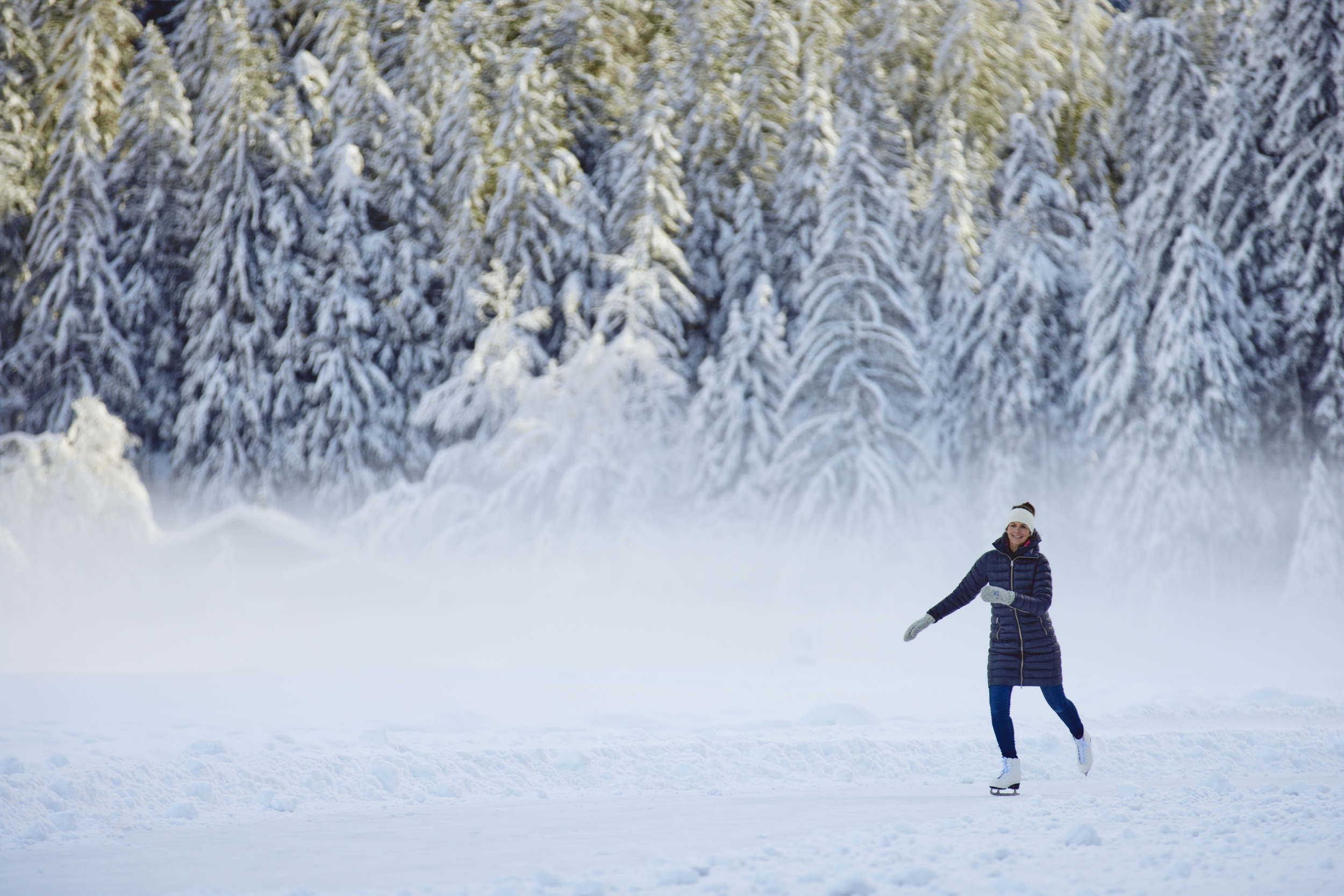 Eislaufen am Piburger See im Ötztal Eislaufen am Piburger See im Ötztal