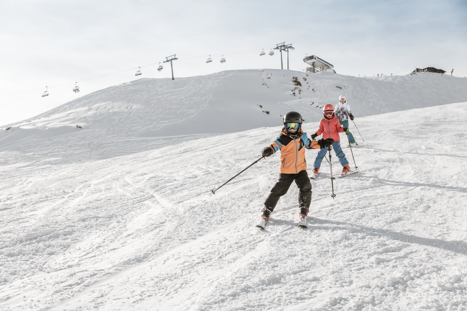 Kinder beim Skifahren in Sölden Kinder beim Skifahren in Sölden
