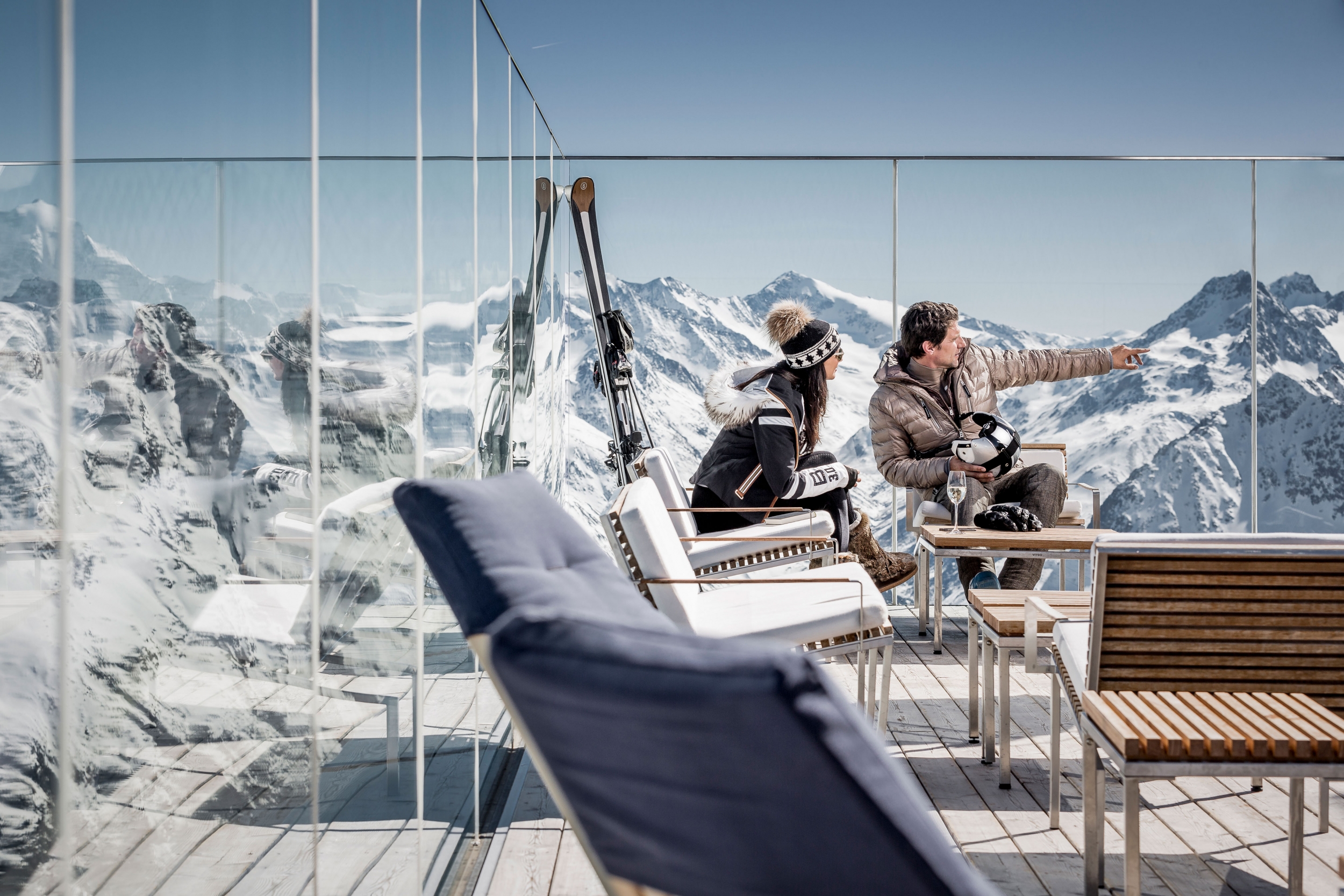 ice Q Terrasse auf 3.048 m Seehöhe in Sölden ice Q Terrasse auf 3.048 m Seehöhe in Sölden