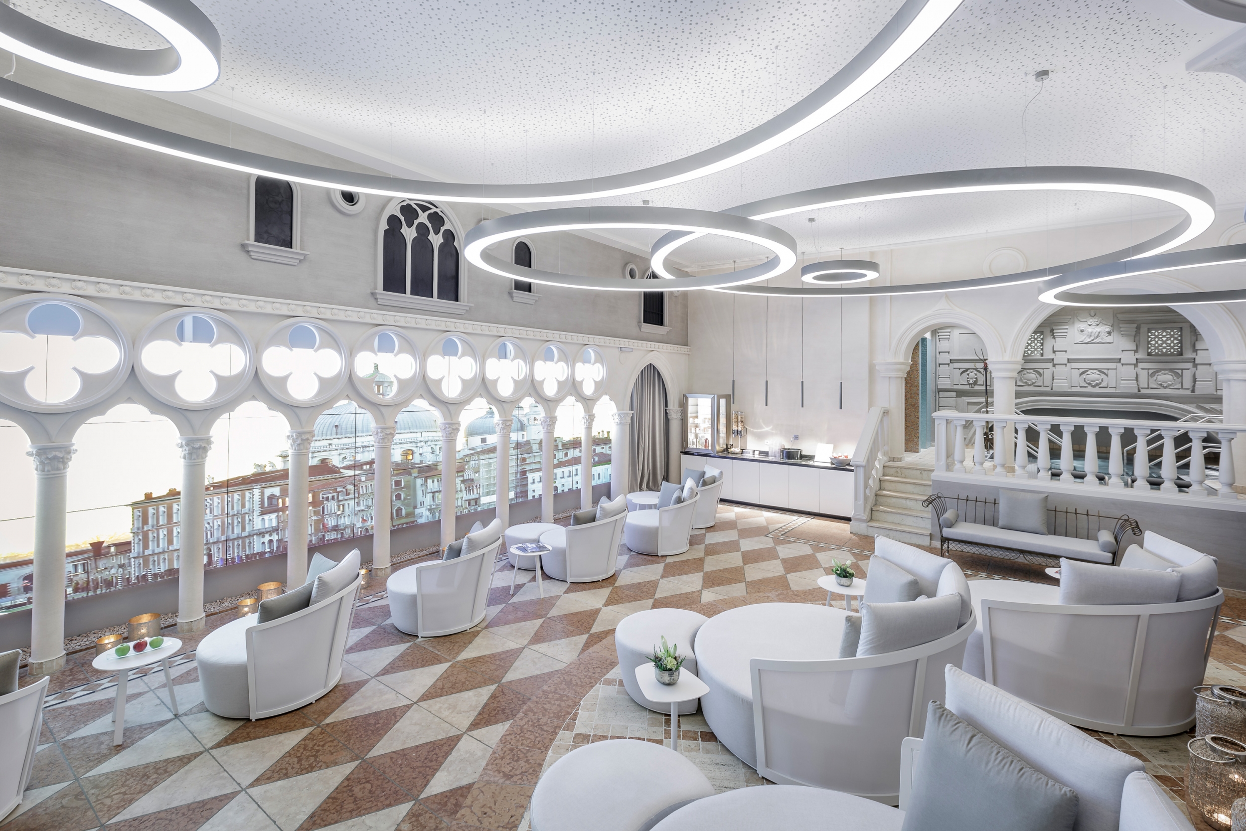 Ruheoasen in der Wasserwelt Venezia – Wellnesshotel Das Central in Sölden Ruheoasen in der Wasserwelt Venezia – Wellnesshotel Das Central in Sölden